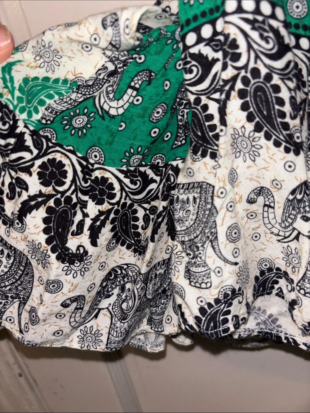 Thailand top and bottom Elephant Print Flounce Tank Top - Green / Black / White